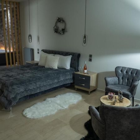 Guesthouse Aelia Като-Лутраки Экстерьер фото