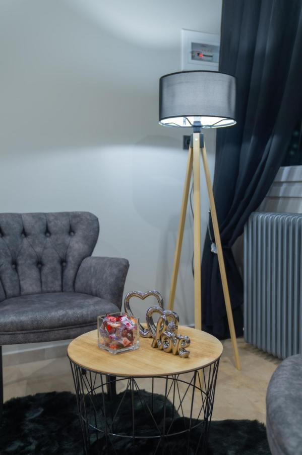 Guesthouse Aelia Като-Лутраки Экстерьер фото