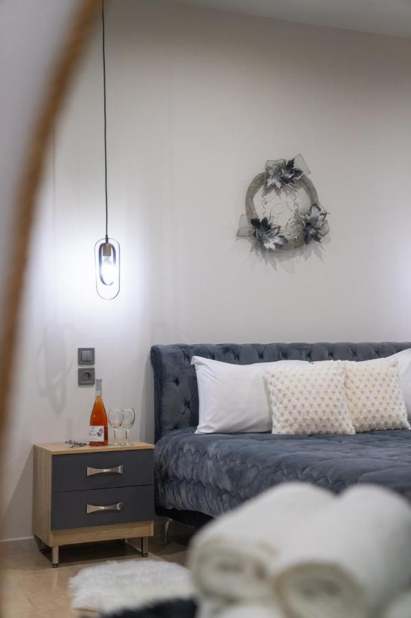 Guesthouse Aelia Като-Лутраки Экстерьер фото